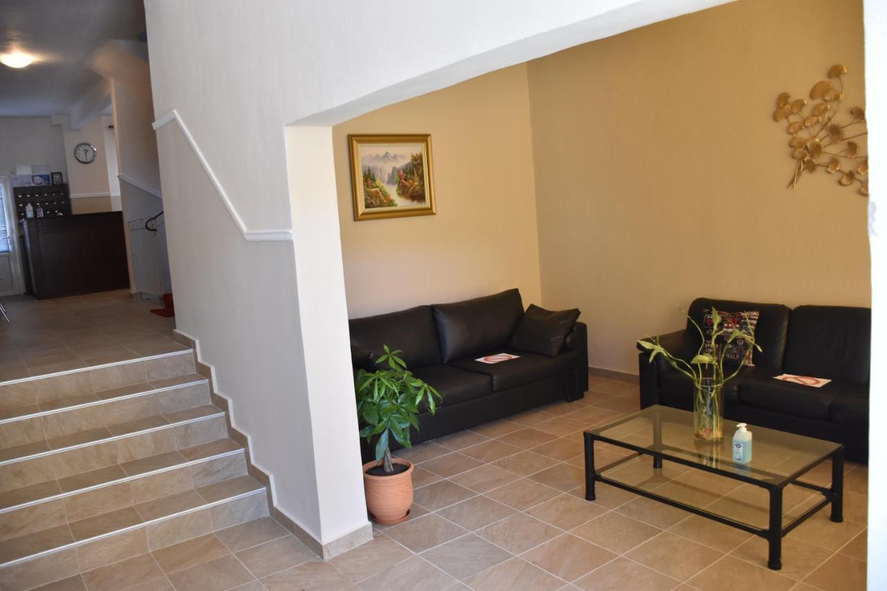Parissas Hotel Tsotílion Dış mekan fotoğraf